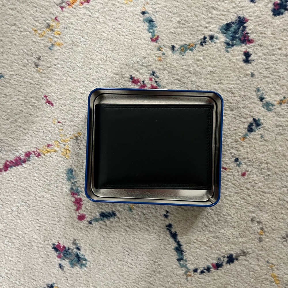 Buxton Classic Black Leather Wallet